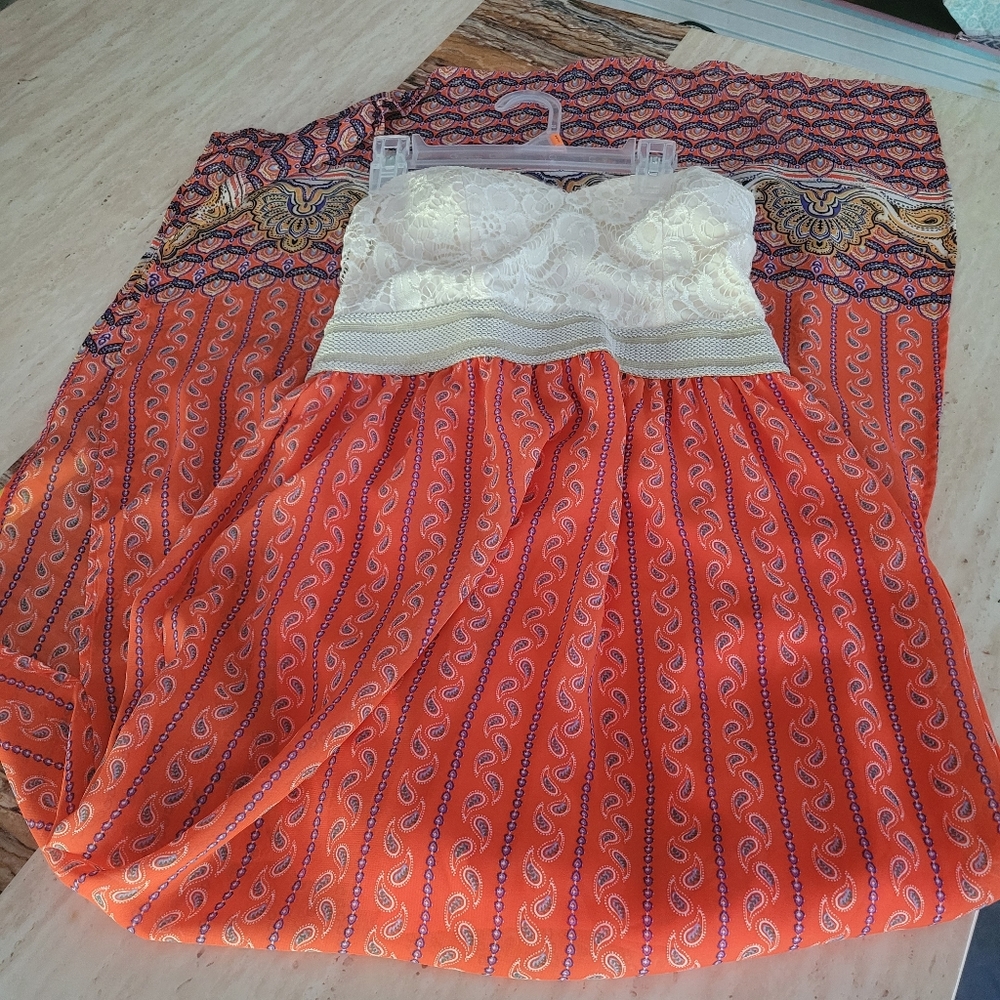 Juniors Strapless Dress Size Medium